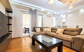 Quiet Apartment Near Tirana Lake